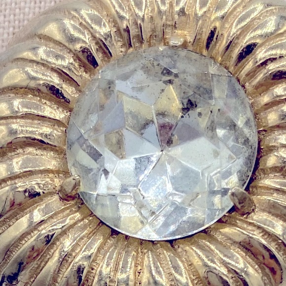 Vintage Large Signed BOBLEY Gold Tone Brooch With Large Clear Rhinestone Center - Picture 5 of 8